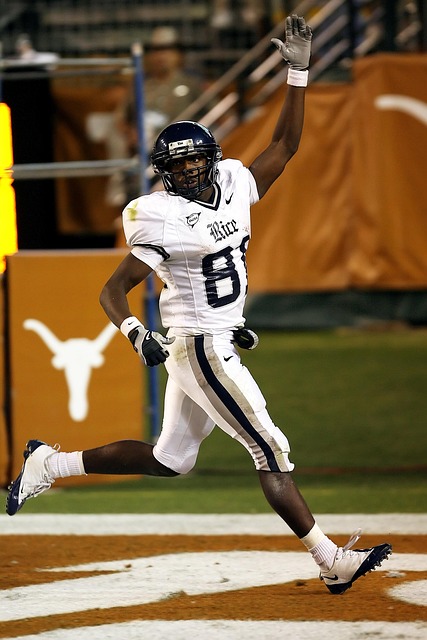 1-1！姆巴佩救主，西甲争冠乱了：皇马1分领跑，巴萨看到希望.