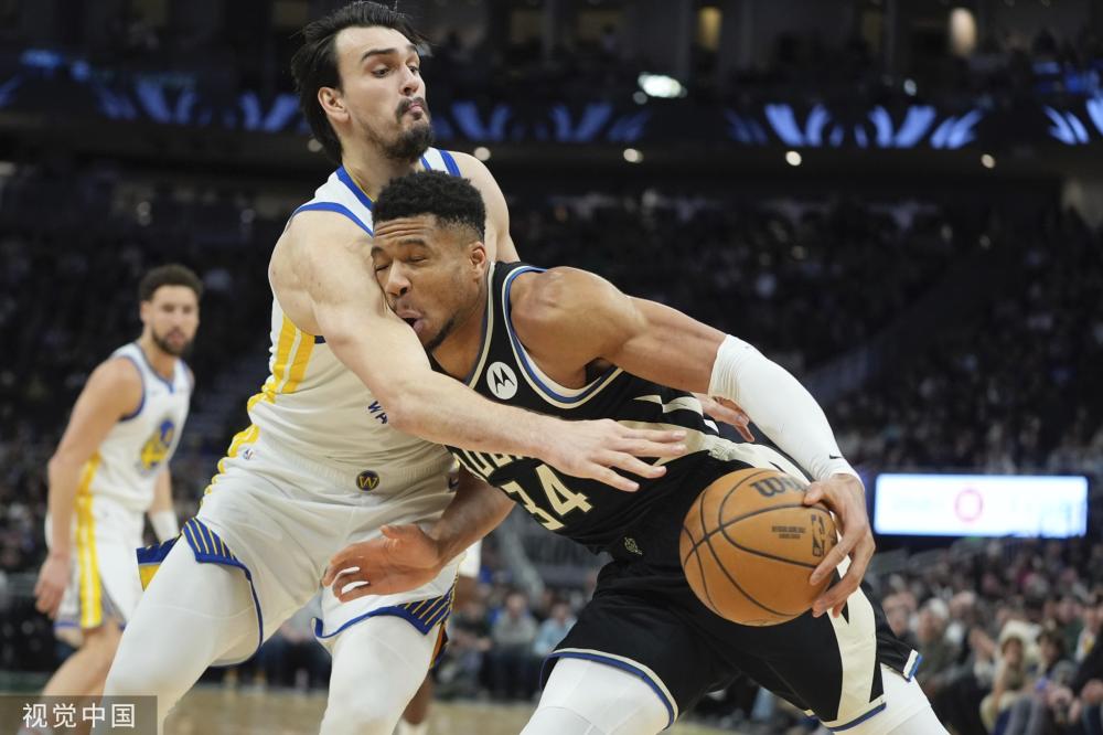 但他面前的 但他面前的